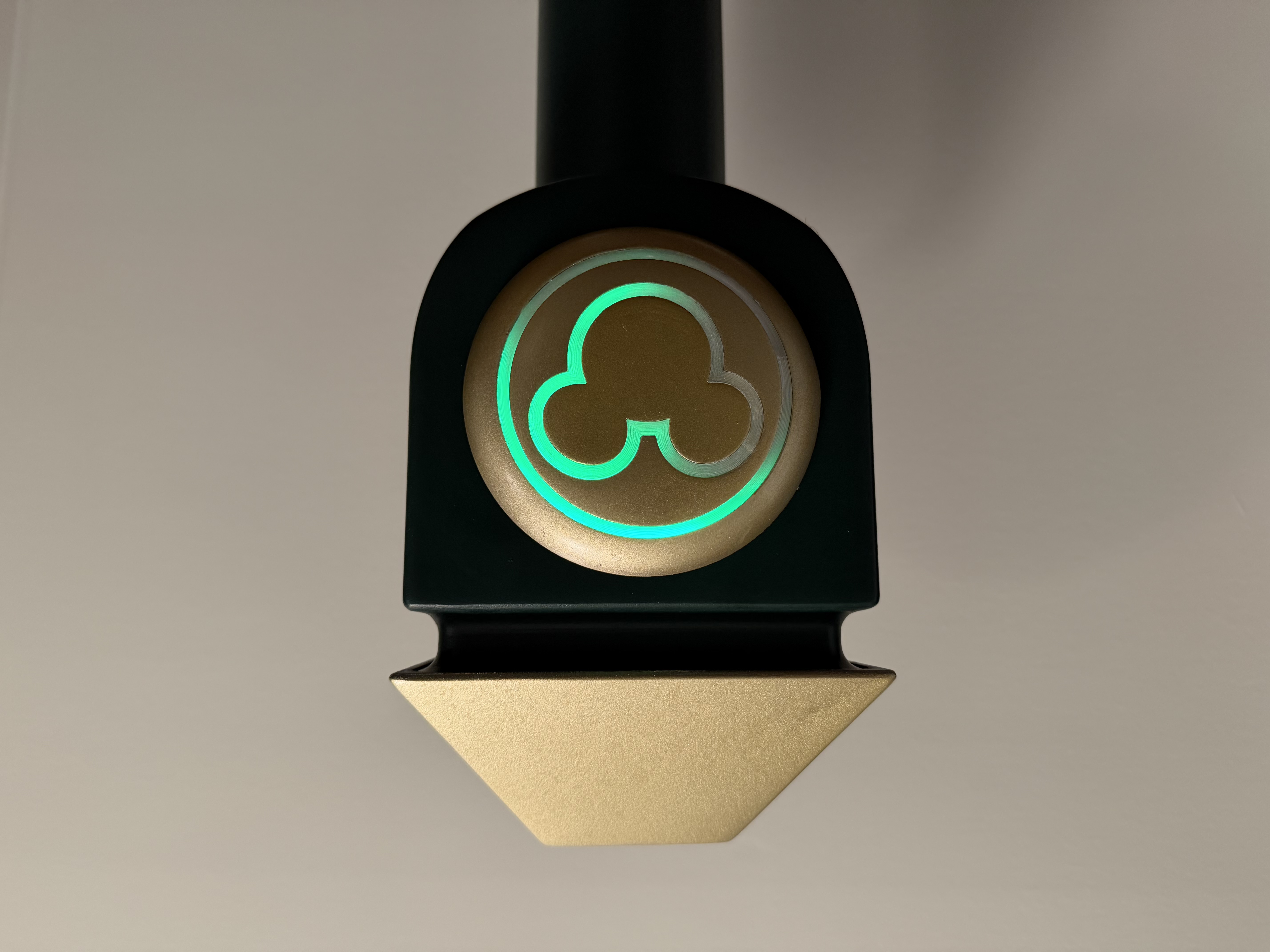 The finished MagicBand reader in its 3D-printed housing